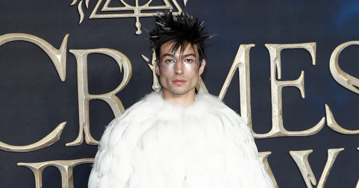 Ezra Miller Dressed As Hedwig The Owl ezra-miller-dressed-as-hedwig-the-owl