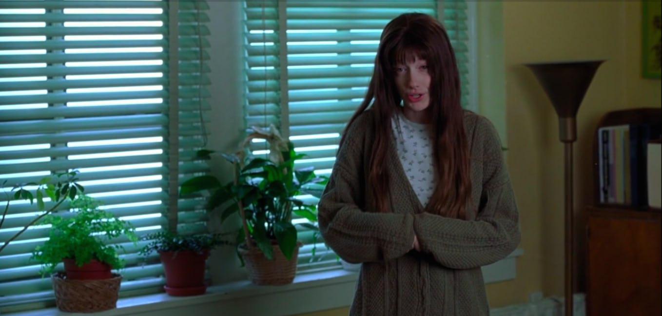 Celebrating &lsquo;Jawbreaker,&rsquo; The Ultimate &rsquo;90s Fashion Movie