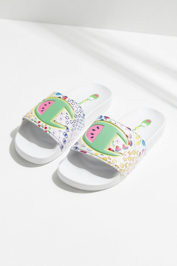 Urban outfitters best sale champion slides