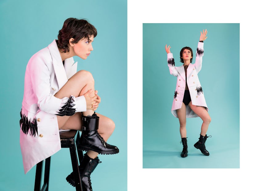 Meg Myers is wearing Inch2 boots and Chae NewYork blazer combined with the Great Eros bottoms.