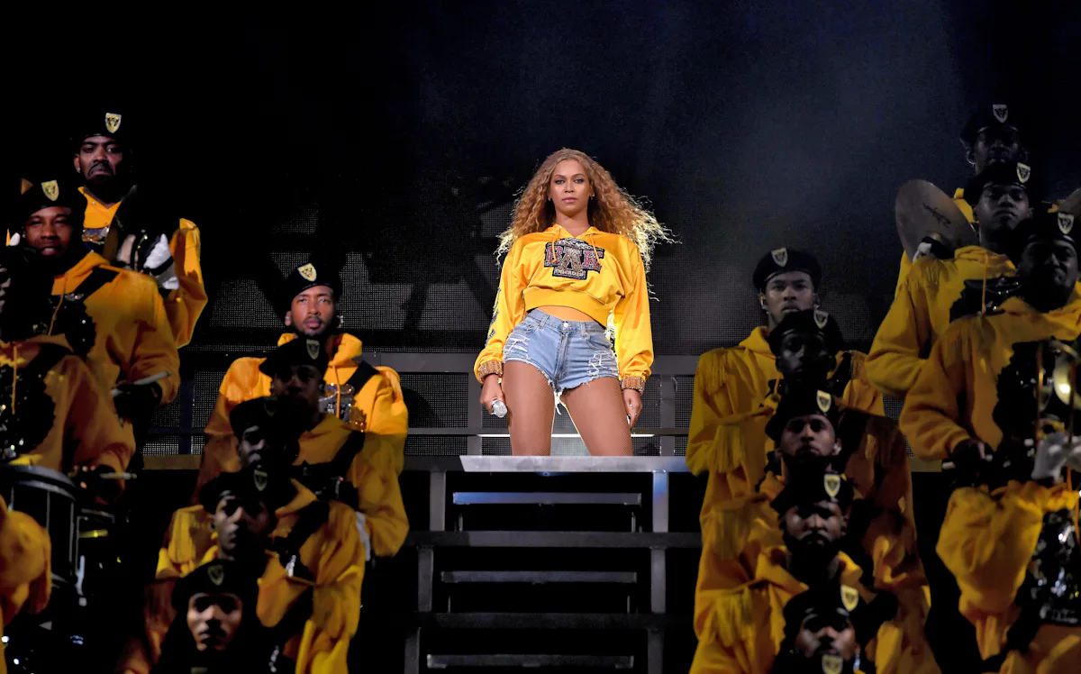 The Beyhive Is Not Impressed With This New Beyoncé Sculpture