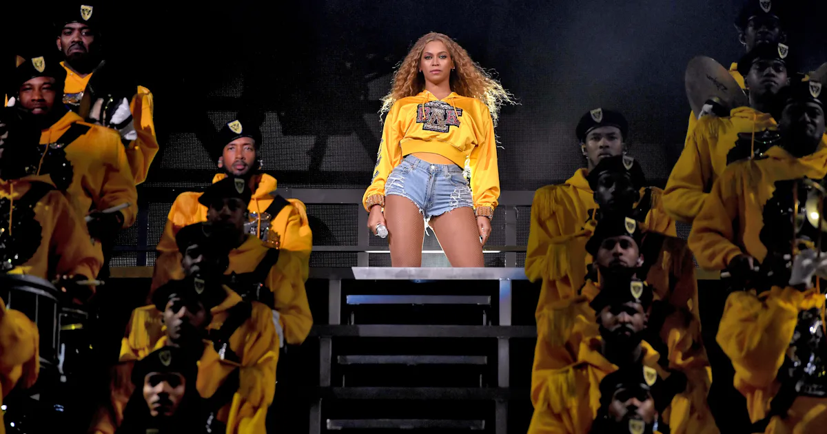 The Beyhive Is Not Impressed With This New Beyoncé Sculpture