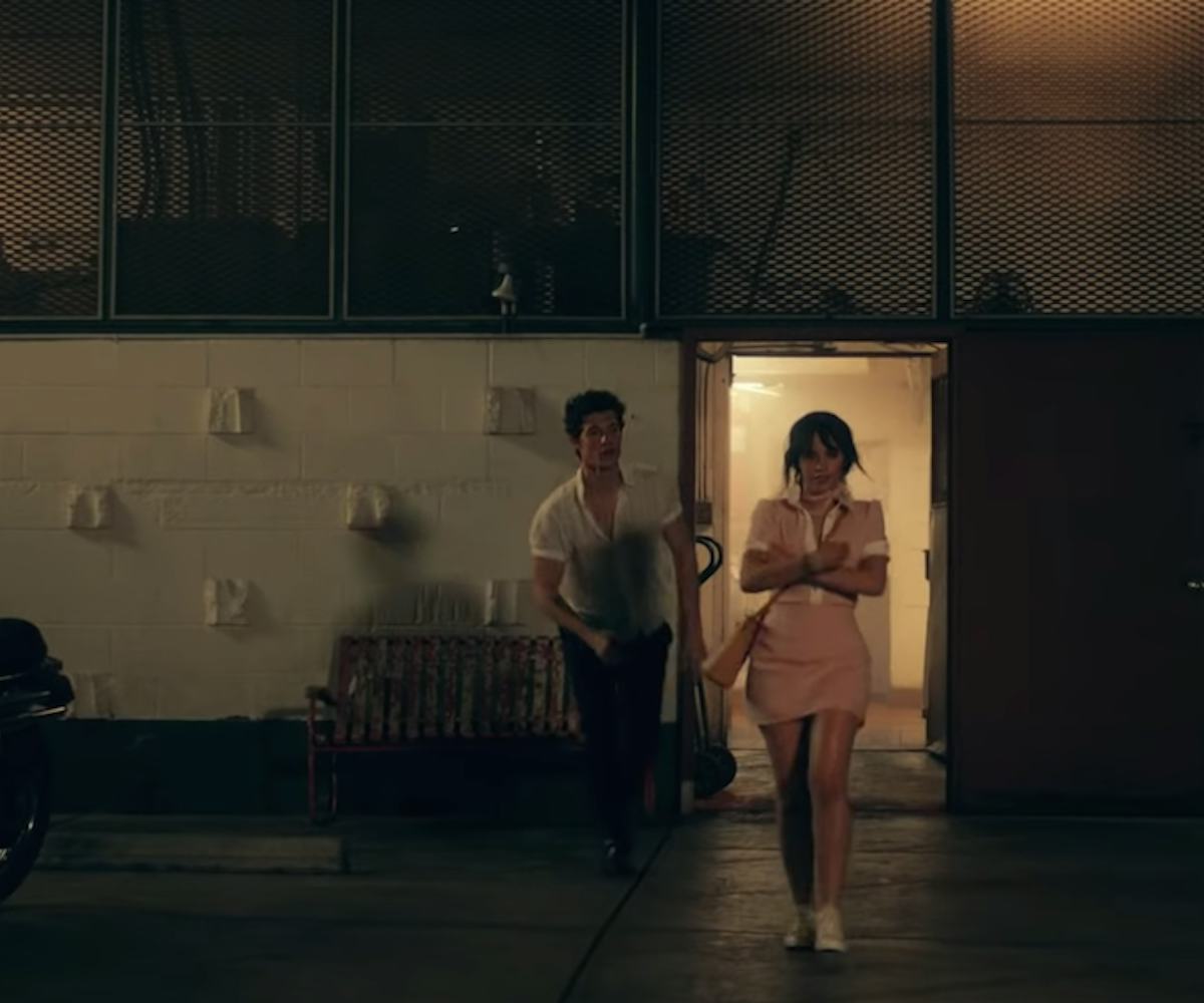 Shawn Mendes Camila Cabello Are Lovers In Senorita Video Shawn Mendes Camila Cabello Are Lovers In Senorita Video