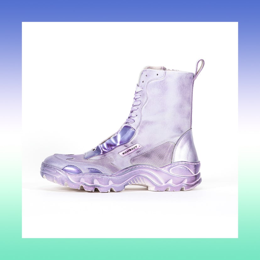 Mats Rombaut's purple boots 