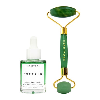 Herbivore Botanicals's emerald oil and jade roller Glow Ritual duo