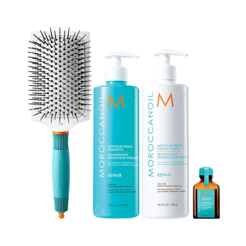 Moroccanoil, Moisture Repair jumbo set with a hairbrush, shampoo, conditioner and oil 
