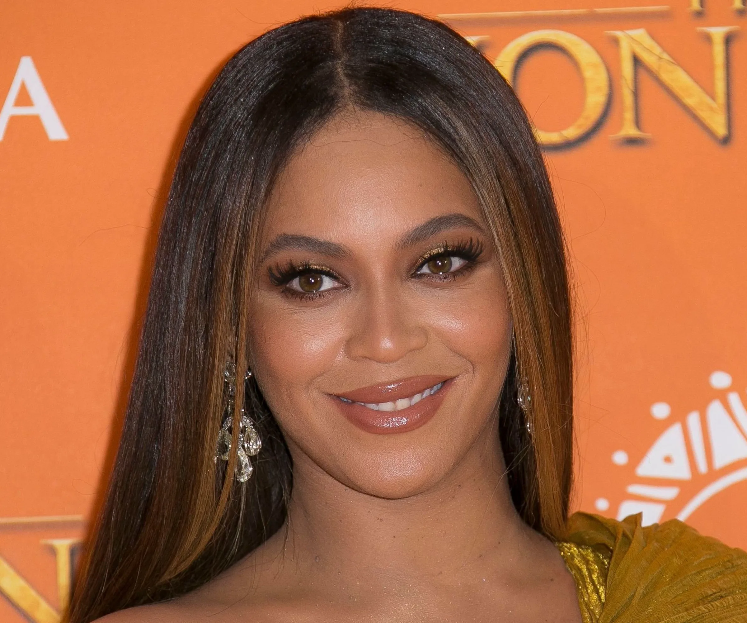 Beyoncé's 'Vogue' Cover Will Be Hung In The Smithsonian