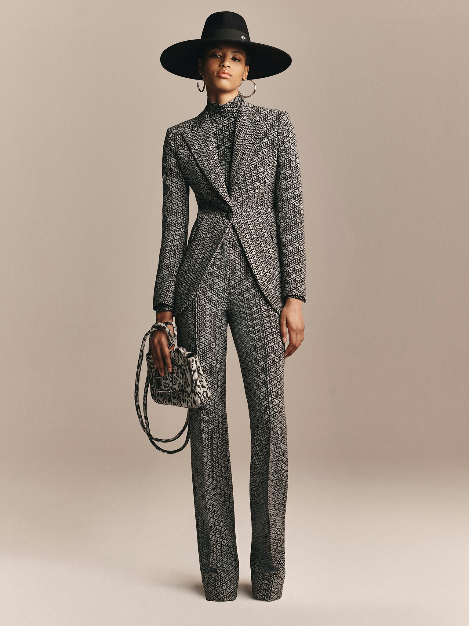 zendaya suit tommy hilfiger