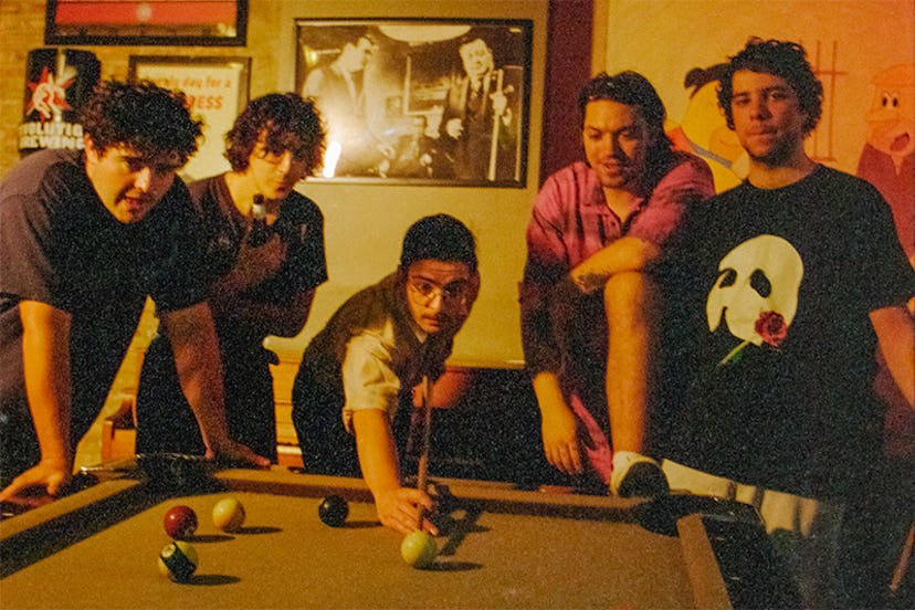 The members of Twin Peaks playing pool