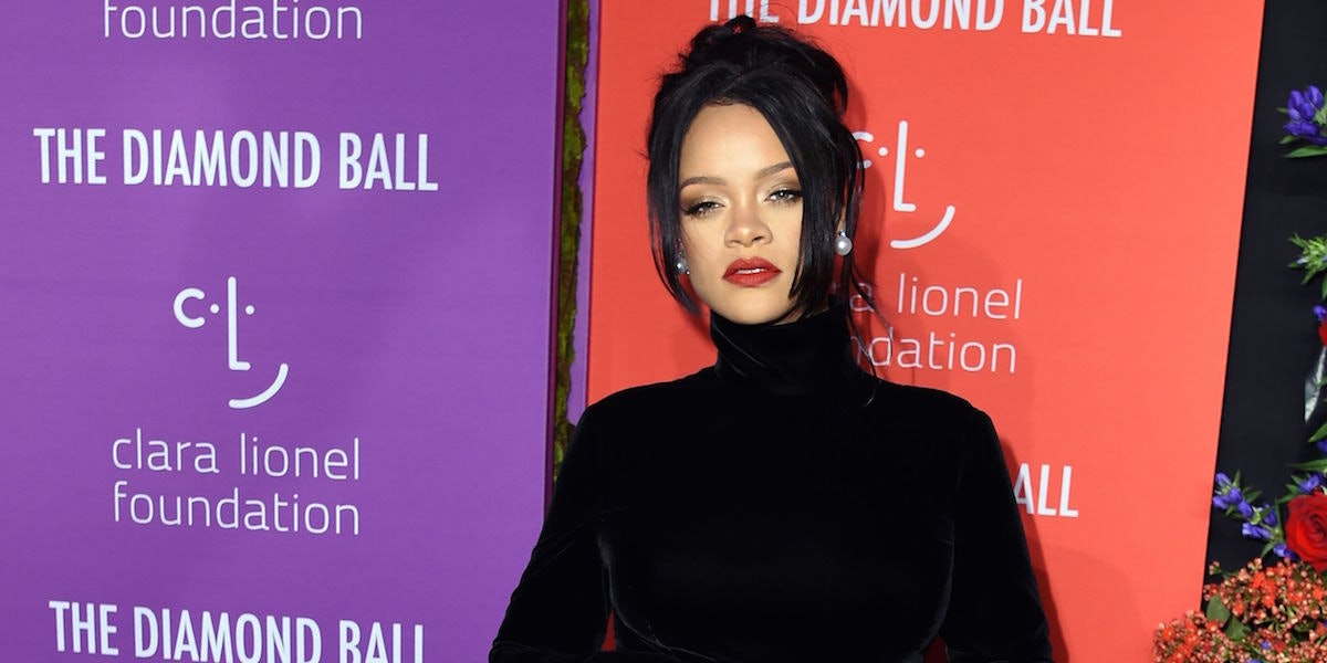 Rihanna Rocked A Turtleneck Gown To The 2019 Diamond Ball