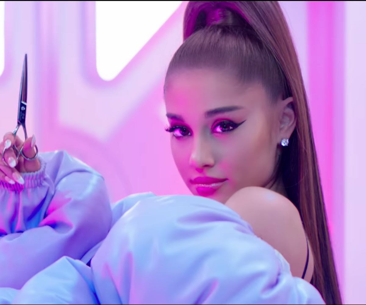 Ariana Grande Chops Off Ponytail In Thank U Next Video Ariana Grande Chops Off Ponytail In Thank U Next Video