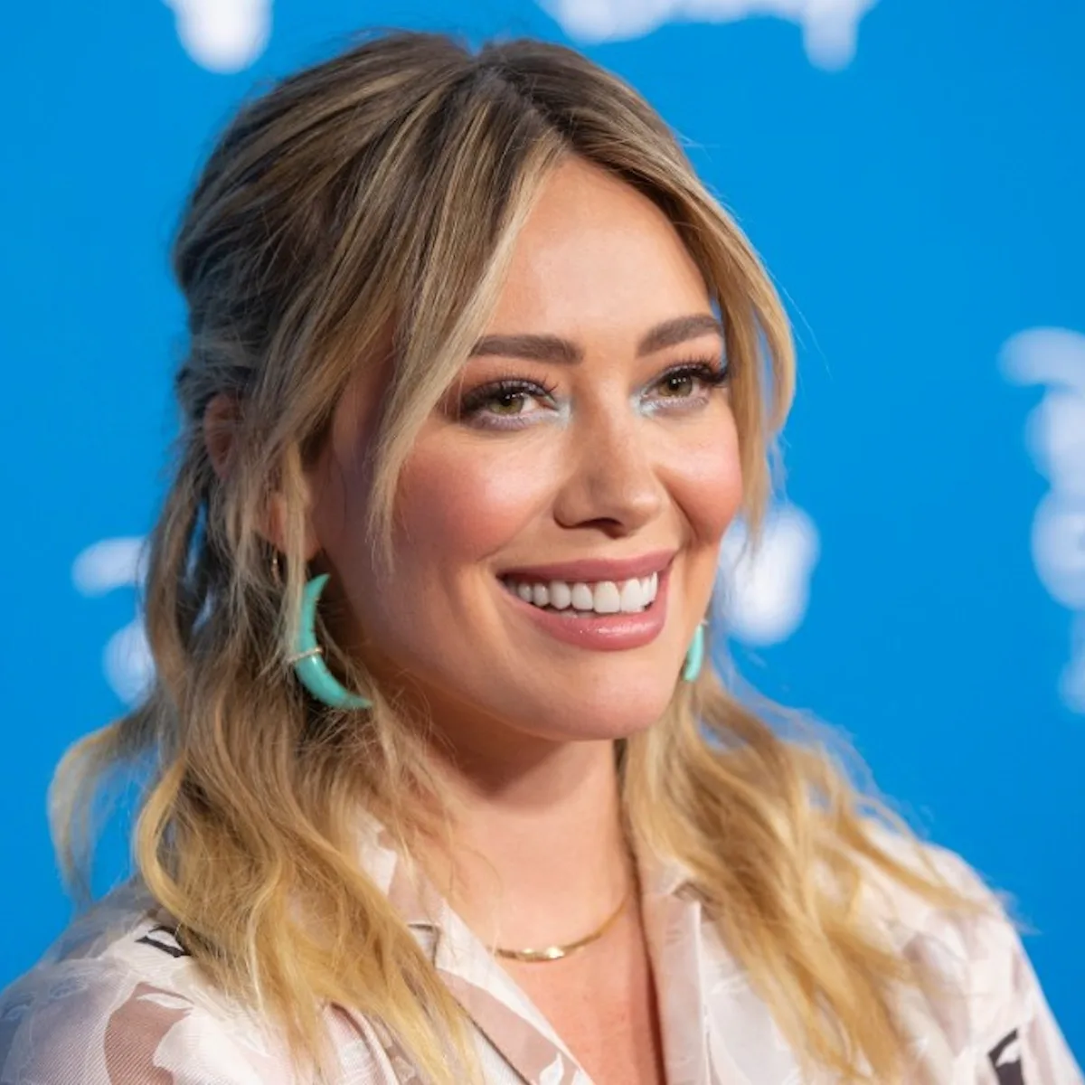 hilary duff wedding dress gold Hilary Duff Wears an Elegant Jenny Packham Design to Wed Matthew Koma at Home in L.A