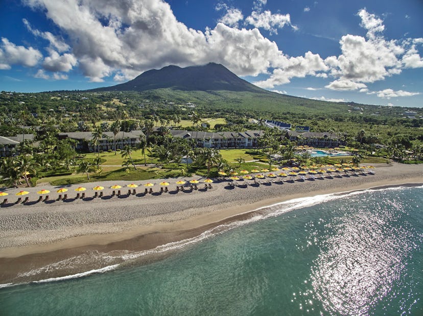 Four Seasons Resort Nevis and Pinneys Beach showing off clean beaches, green water and nature