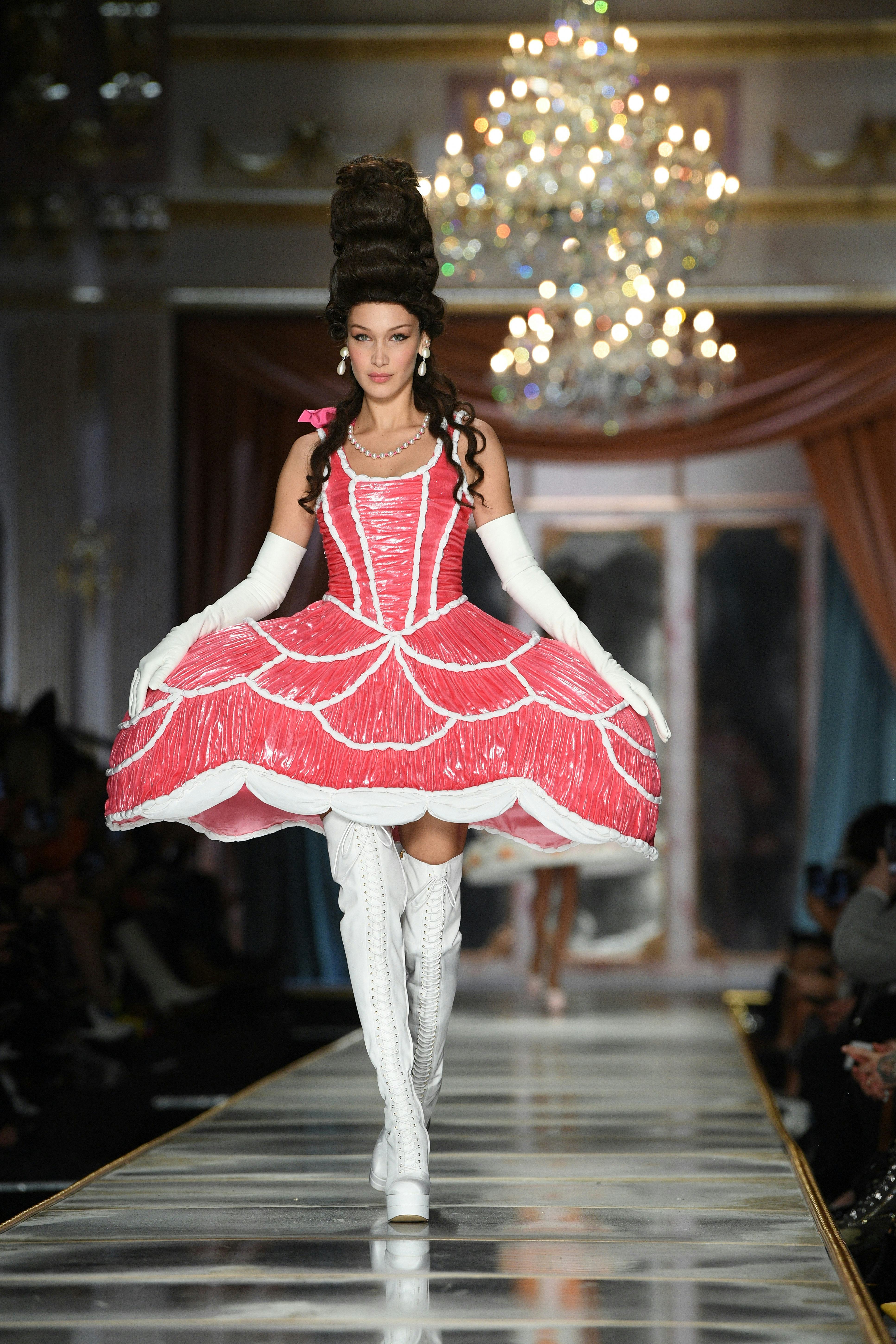 Dragging Train Rose Dress 2020