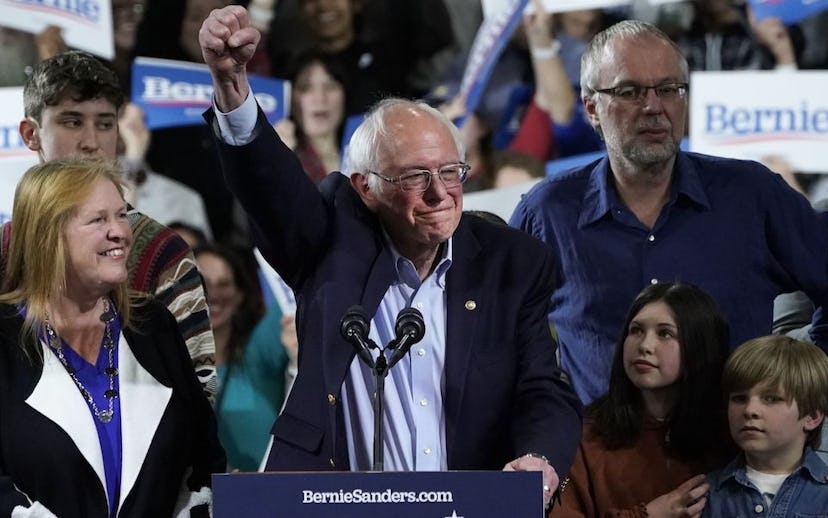 Democratic presidential hopeful Vermont Senator Bernie Sanders accompagnied by his wife Jane O'Meara...