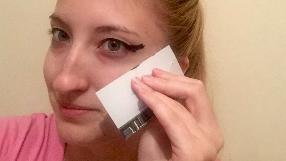 22 Easy Eyeliner Hacks | A Makeup Artist Cheat Sheet 10 eyeliner hacks