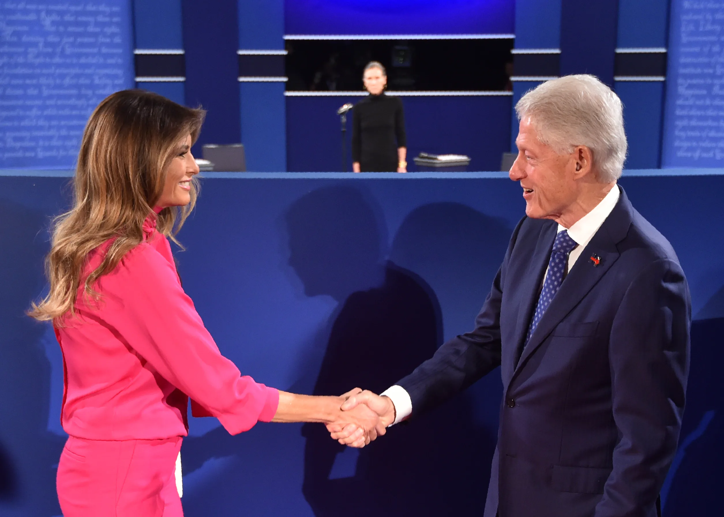 The Clintons & Trumps Reportedly Won't Shake Hands At The Third Debate ...
