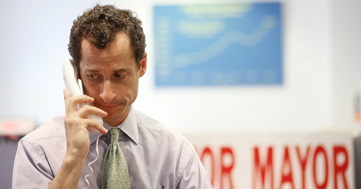 9 Anthony Weiner Memes That Add A Laughable Twist To The Latest Hillary ...