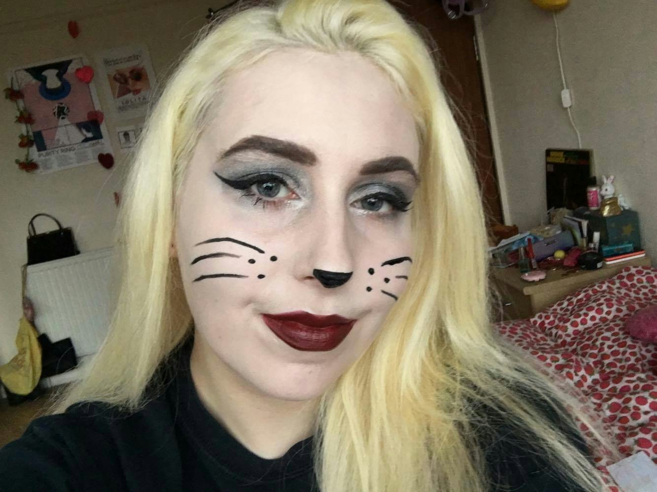 7 Last Minute Halloween Makeup Ideas Using Products You Probably