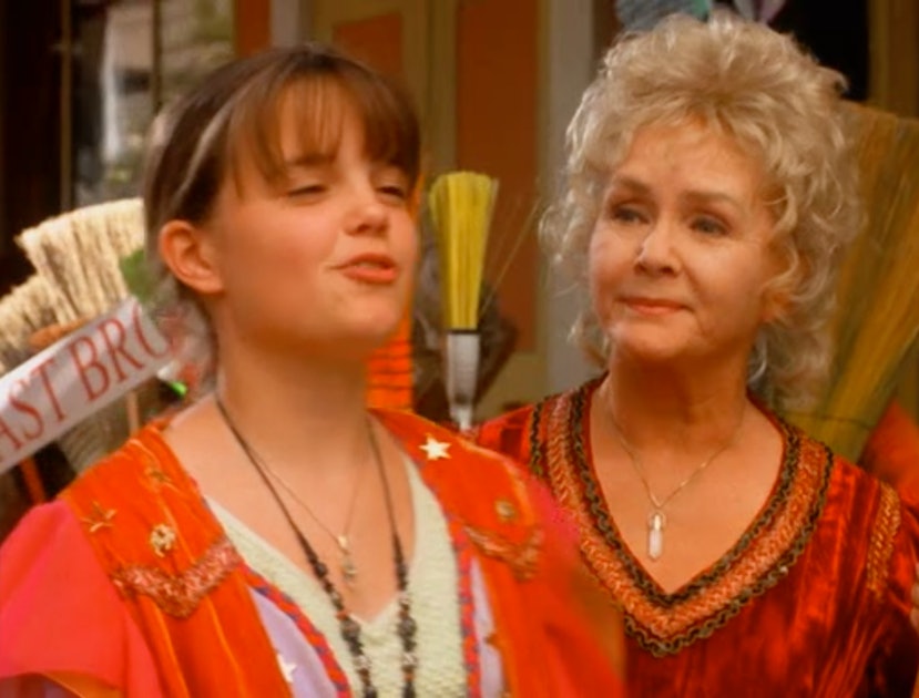 38 Things You Notice Re Watching Halloweentown As An Adult