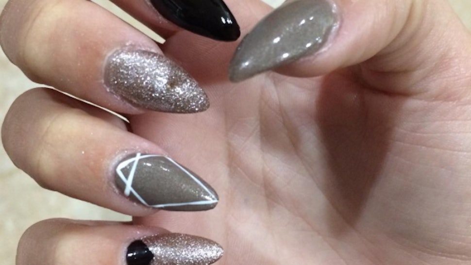5 Reasons Why Stiletto Nails Might Be A Bad Idea From Someone Who 5 Reasons Why Stiletto Nails Might Be A Bad Idea From Someone Who