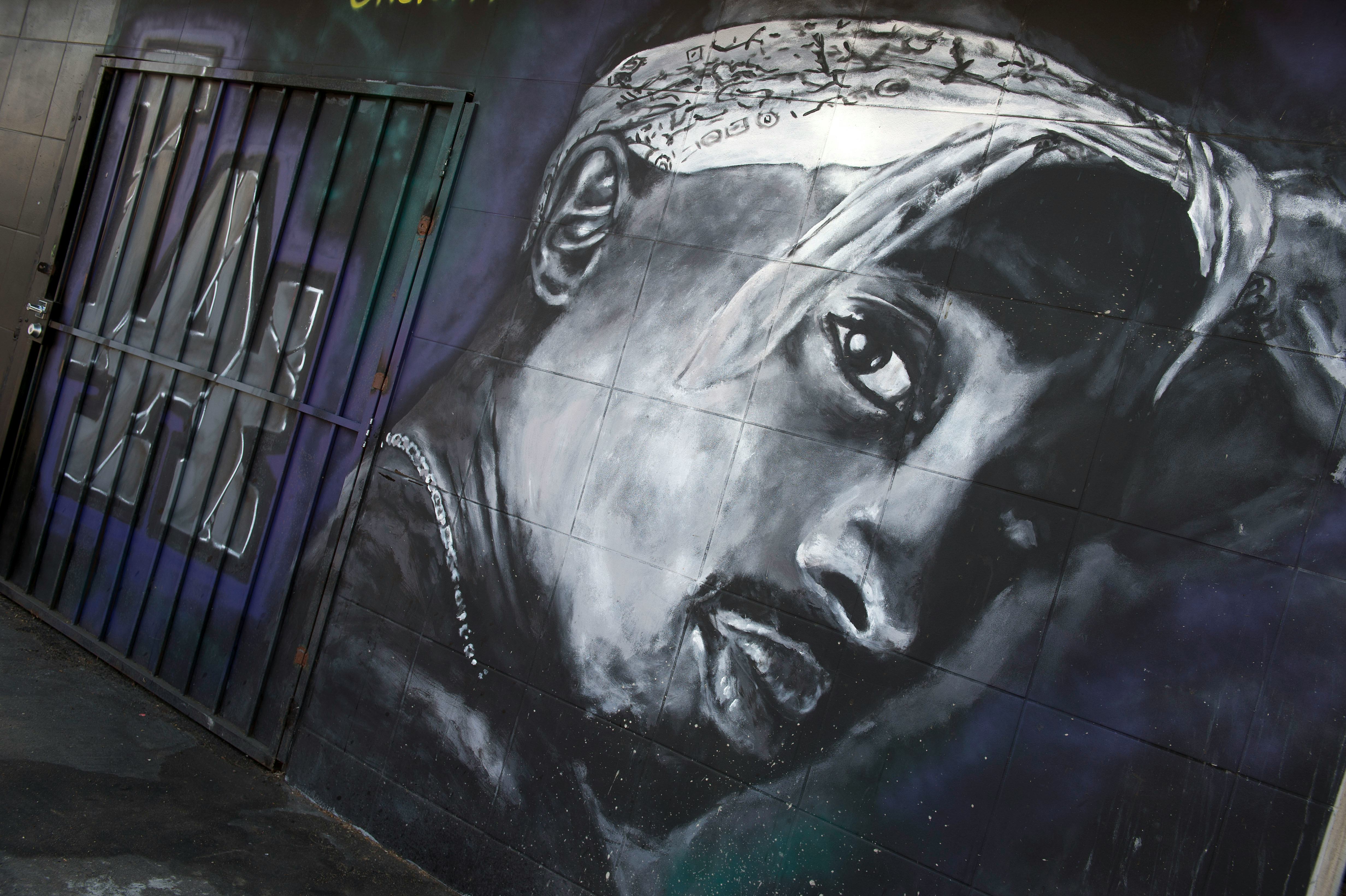 The True Crime Series About The Tupac U0026 Biggie Smalls