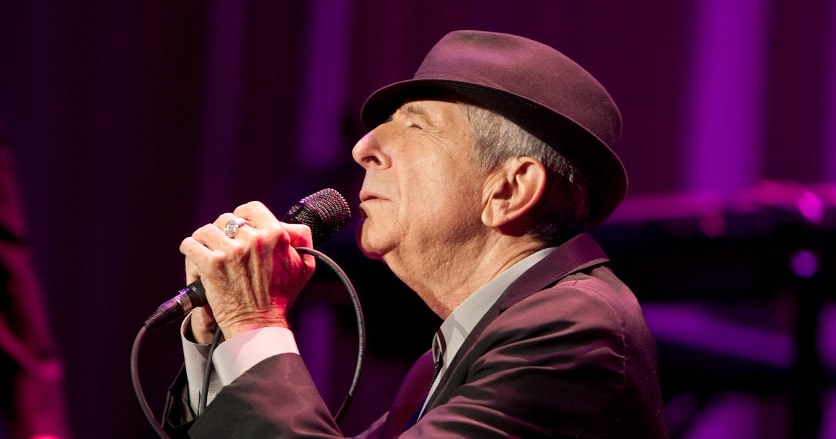 The Most Iconic Hallelujah Performances Honor Leonard Cohen S Memorable Song Career