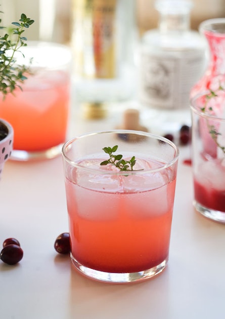 8 Thanksgiving Drink Ideas To Get Your Party Started, Both Alcoholic