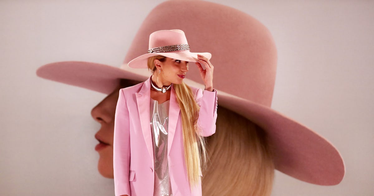 Joanne pink hat Clearance