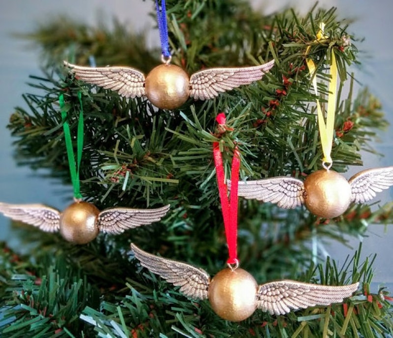 Add Some Magic to the Holiday Season With 'Harry Potter'-Inspired Christmas  Decor