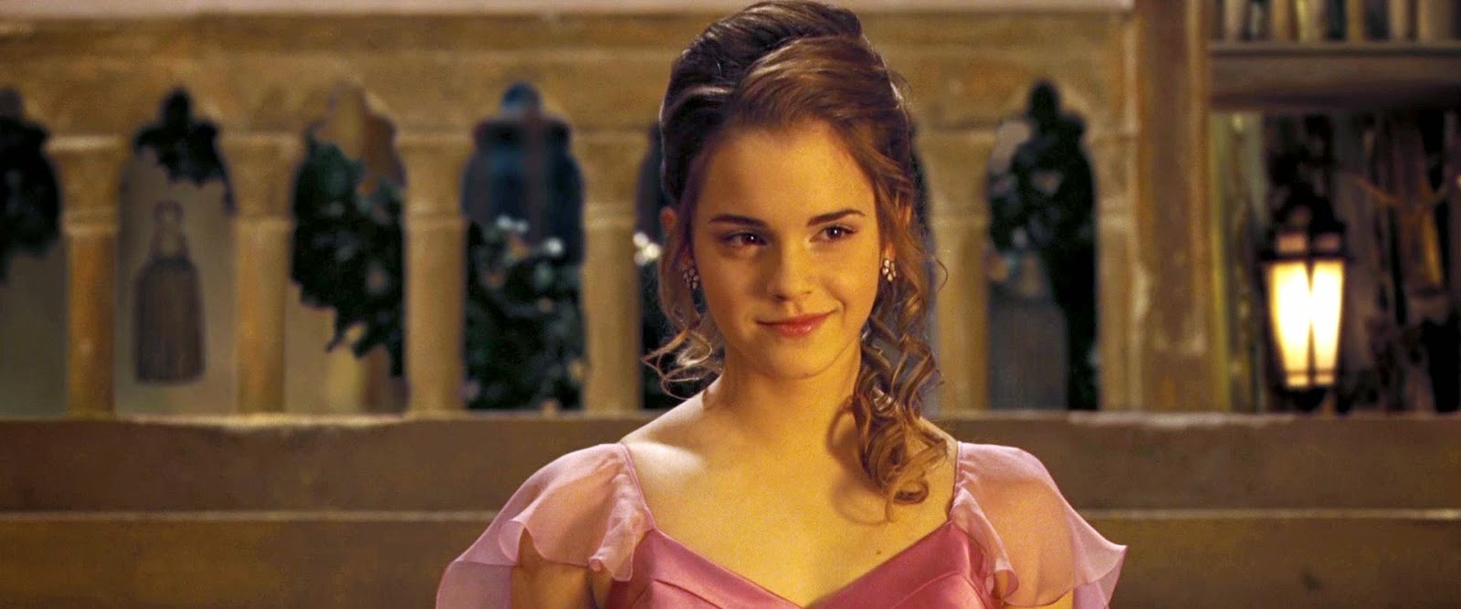 Emma in Harry Potter And The Deathly Hallows part 1  Harry potter  hairstyles Hermione granger Harry potter deathly hallows
