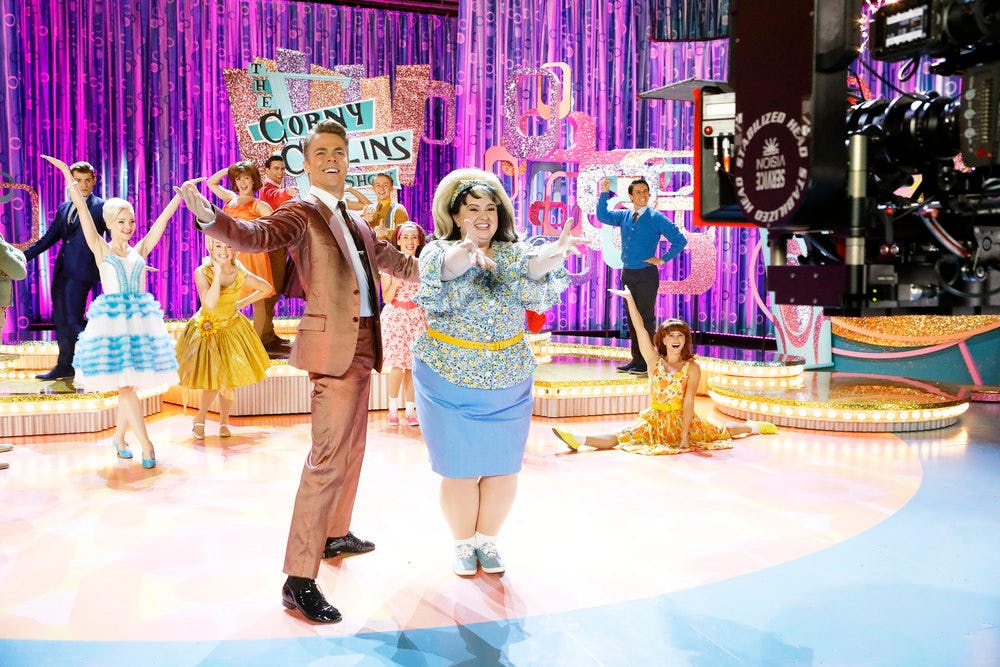 Hairspray Live Vs The Movie Nbc Is Making 3 Major Musical Changes