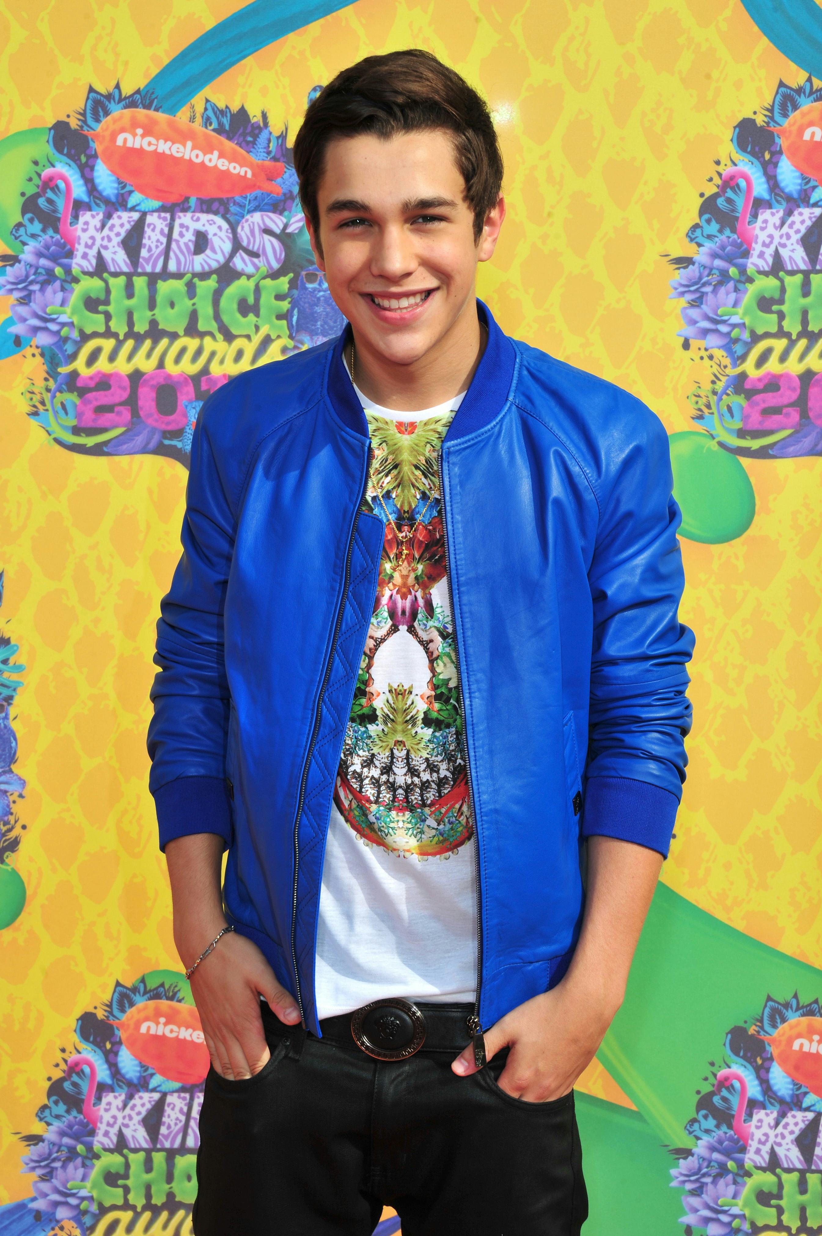 som är Austin Mahone dating 2014