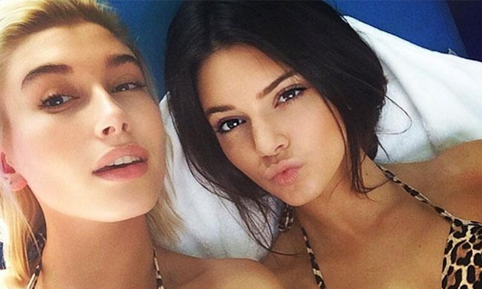 Kendall Jenner Amp Hailey Baldwin Get Matching Tattoos