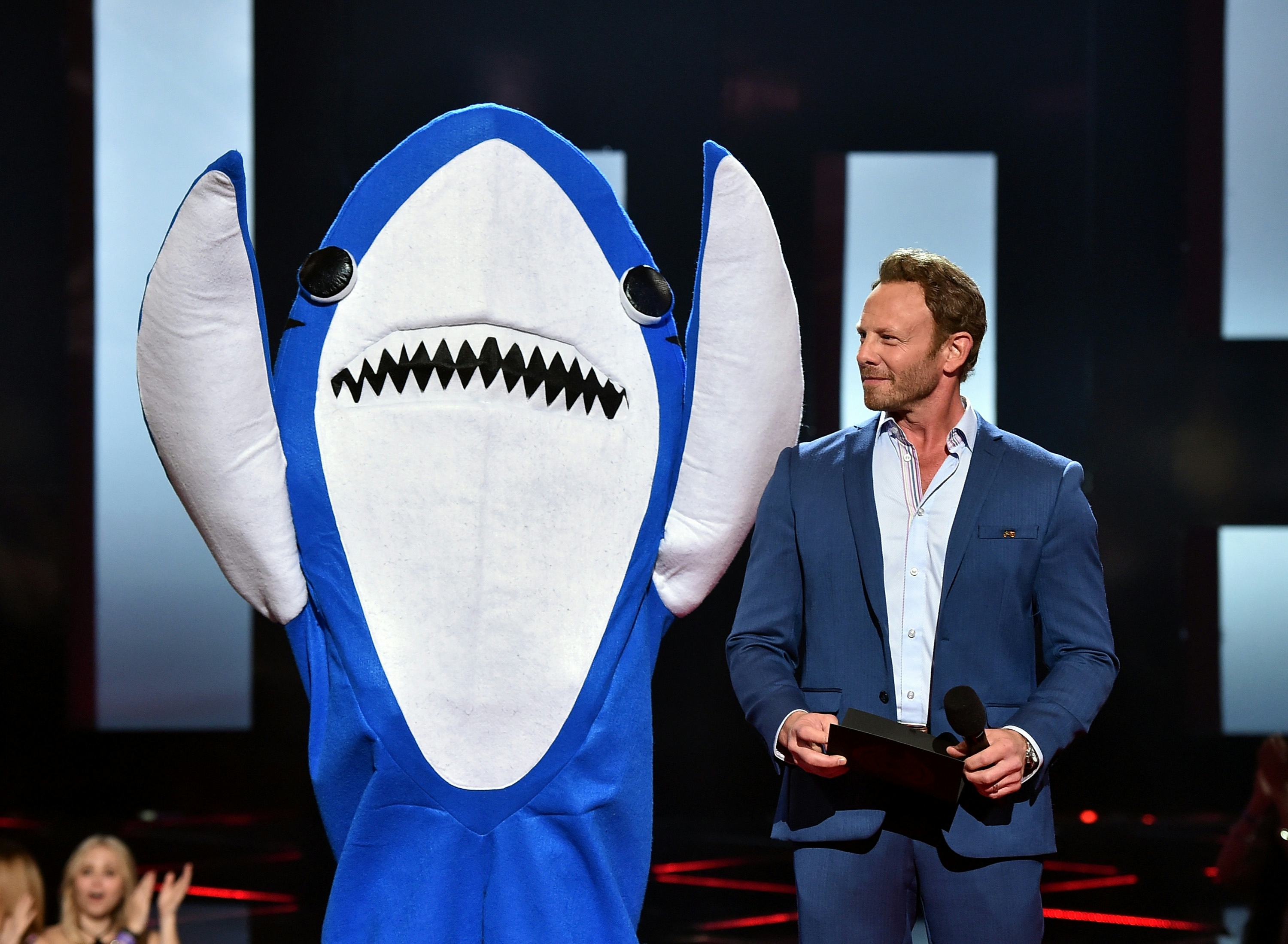 How To Dress Like Left Shark For Halloween Because All You Want To Do