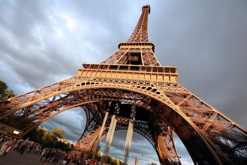 photoshop his eiffel tower photo