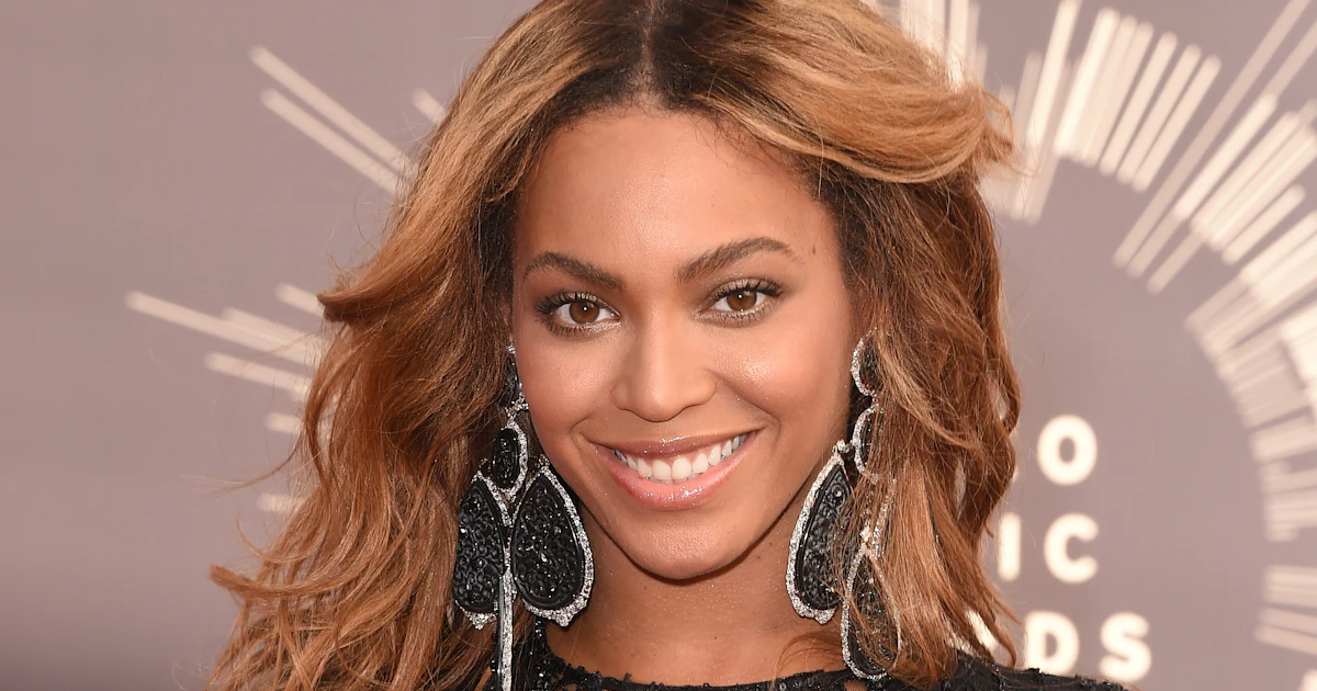 Why Did Beyonce Name Her Song “7/11”? 9 Theories You Need to Read — VIDEO