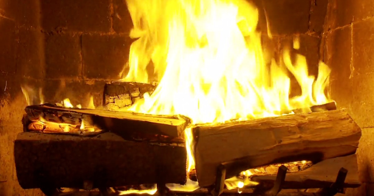 The Official Yule Log Drinking Game, Because With Those ...