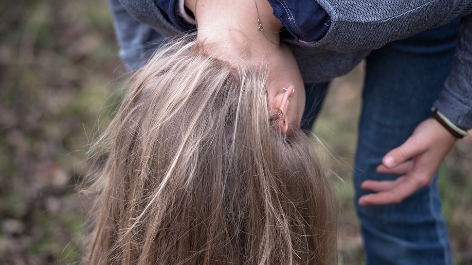 7 Tips That Can Help Your Hair Grow Out Longer Healthier