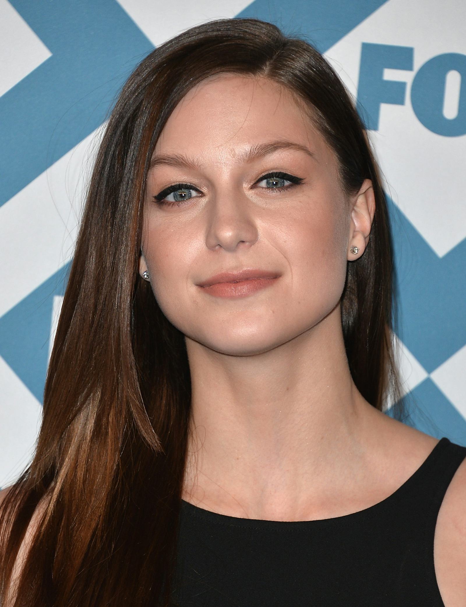 Melissa Benoist'S Instagram:  A Glimpse Into Her Life - ia4c2q7
