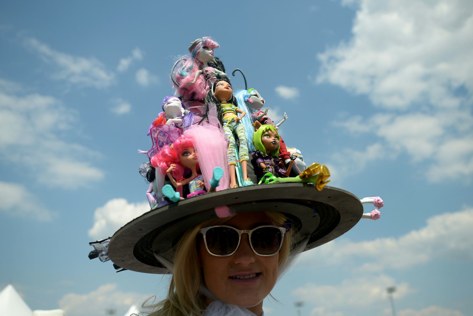 The Weirdest 2016 Kentucky Derby Hats Are Not To Be Missed — PHOTOS