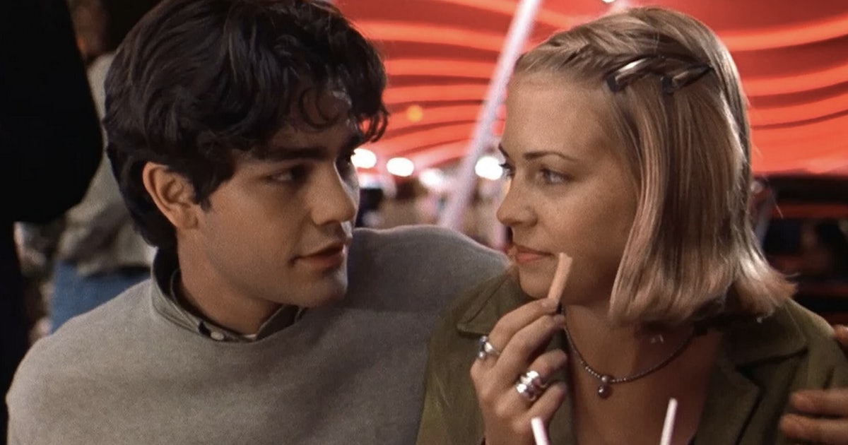 24 Things You Notice When You Re Watch Drive Me Crazy That Are