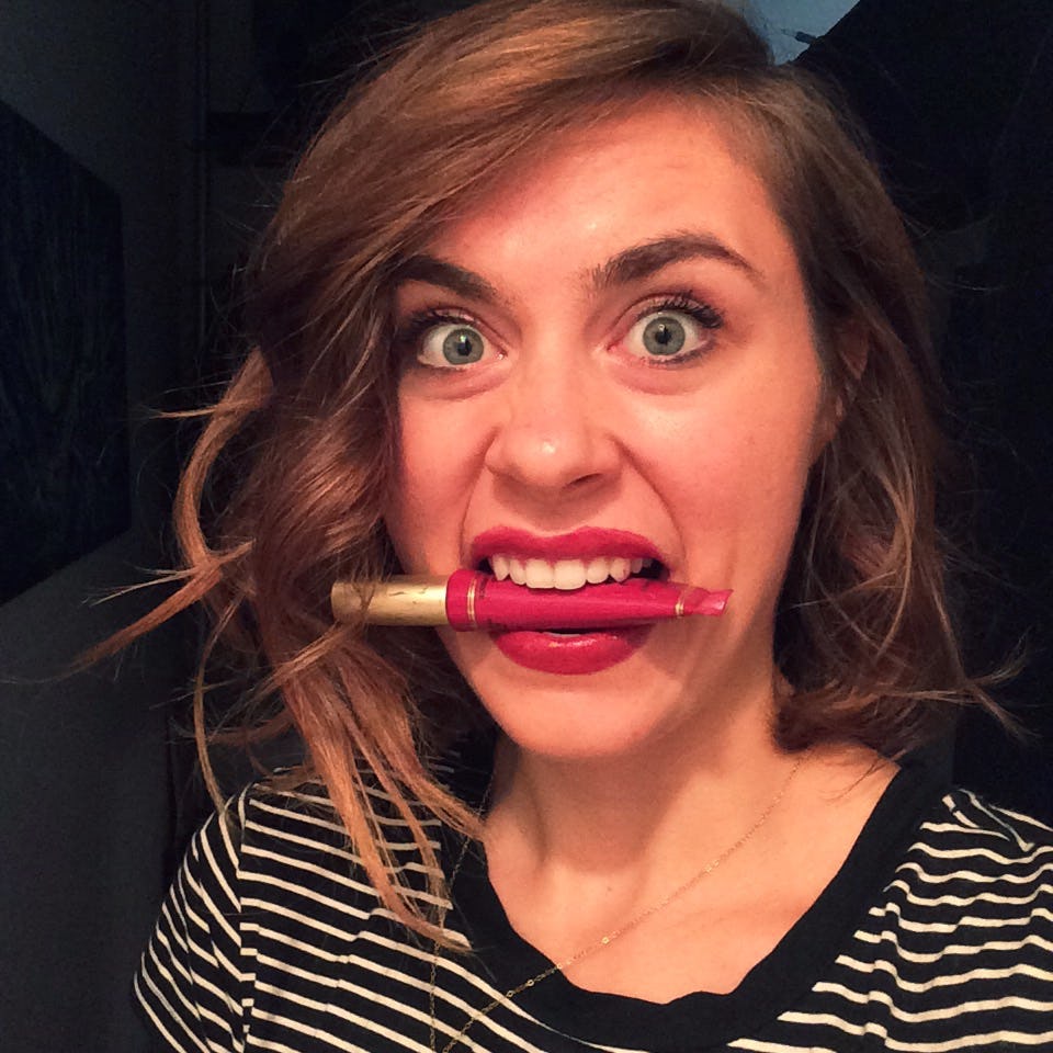 How To Wear Lipstick With Chapped Lips — PHOTOS