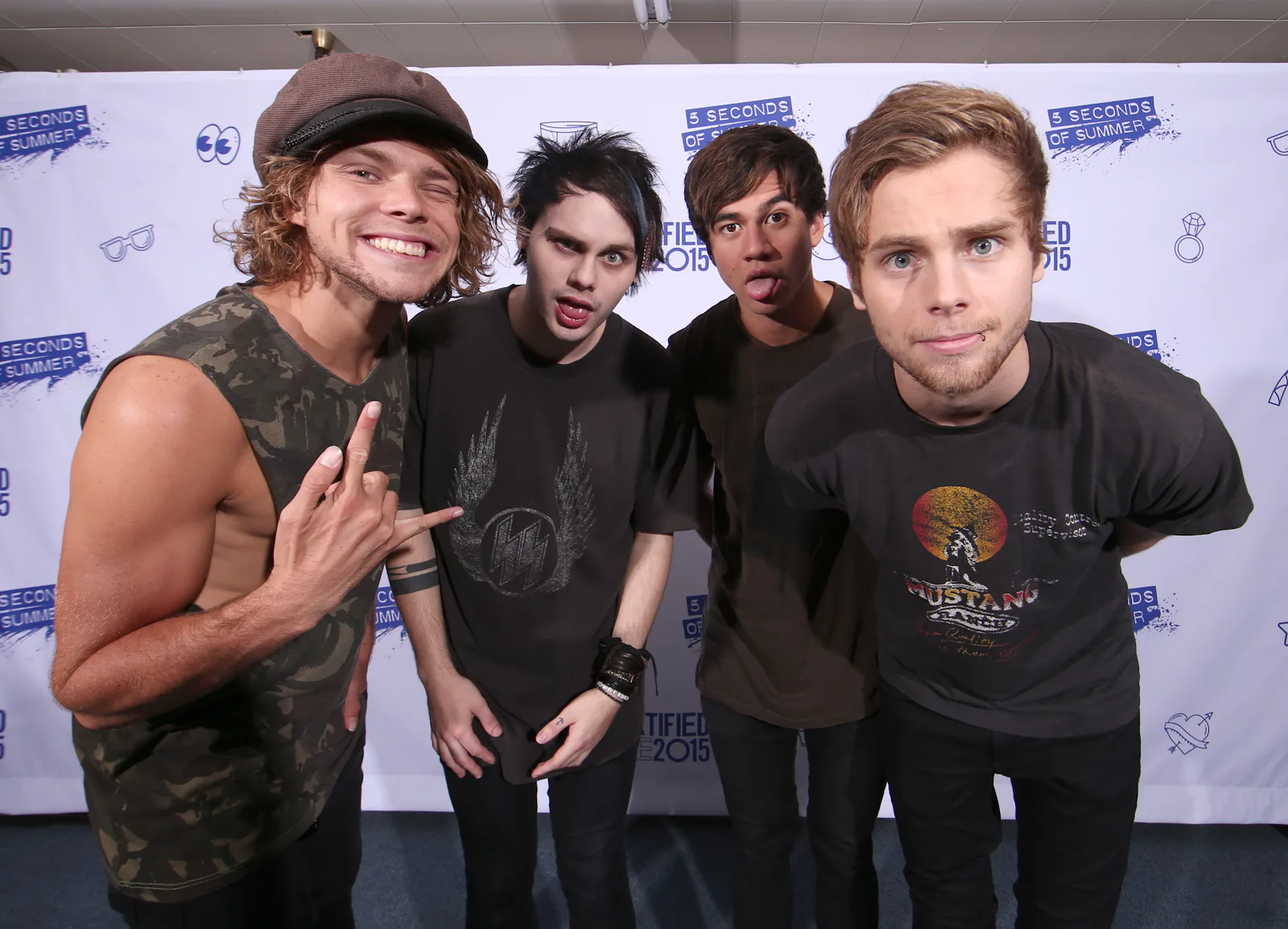 5sos With Instrument 5SOS' 'Sounds Good Feels Good' Tracks Ranked, So You Know Exactly Which ...