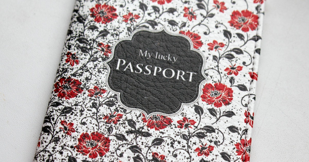 25 Gift Ideas For Travel Lovers To Inspire Their Next Great Adventure