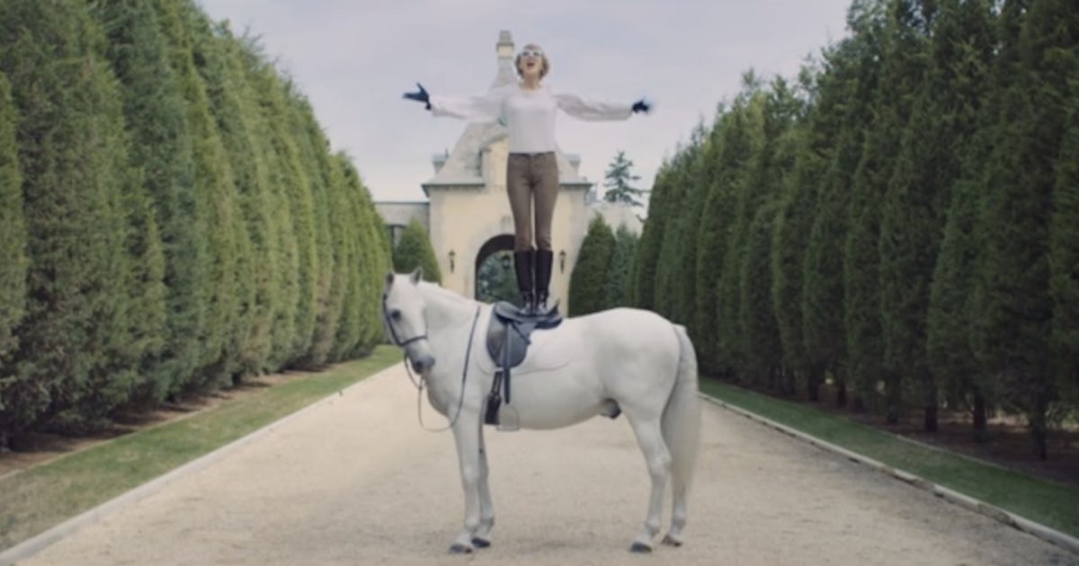 Where Did Taylor Swift Film Blank Space This Mansion Is One Of A Kind Photos Where Did Taylor Swift Film Blank Space This Mansion Is One Of A Kind Photos