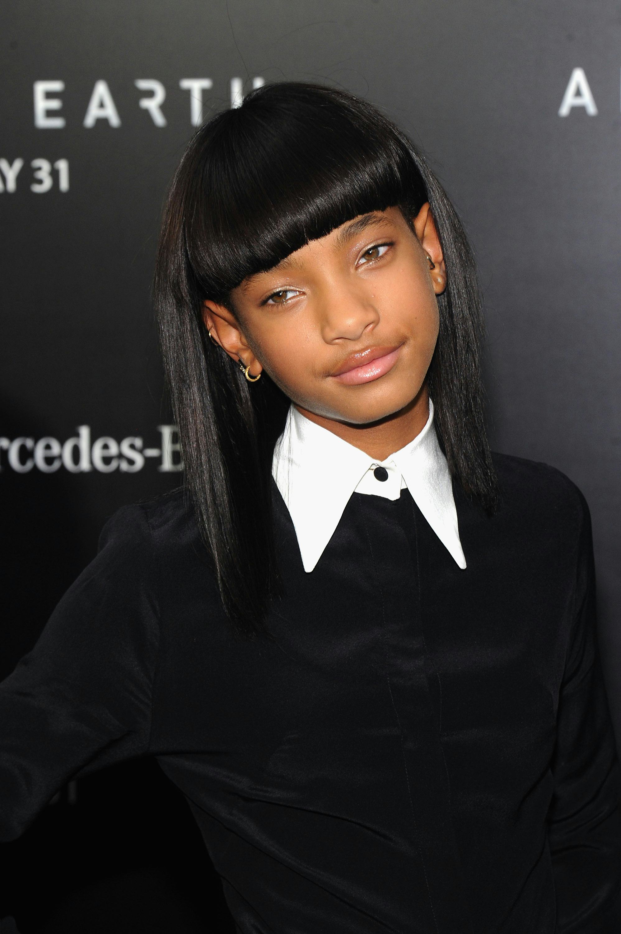 Людям стоит оставить в покое новый клип Уиллоу Смит