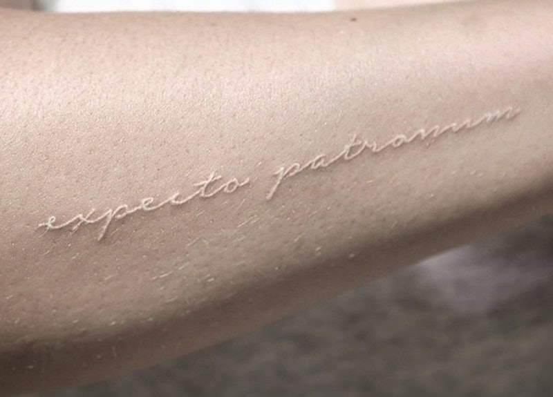 11 White Ink Tattoos That Will Absolutely Make You Fall In Love With This  Pretty Trend — PHOTOS