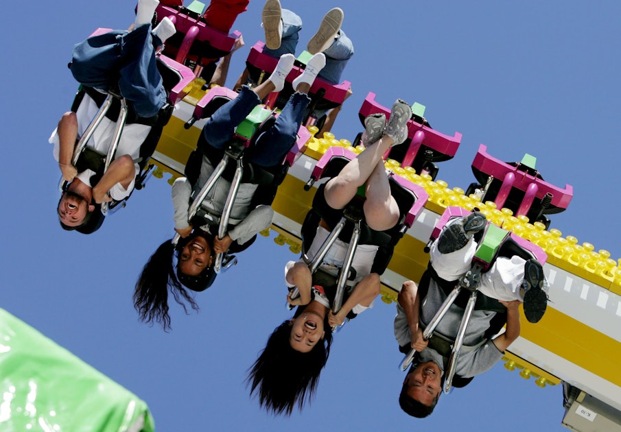4 Times Roller Coasters Got Stuck Upside Down, Leaving Riders