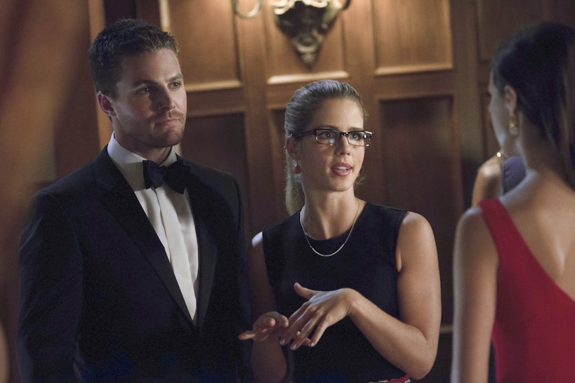 Arrow Oliver And Felicity Go On A Date In Season 3 But Dont Expect A 7009